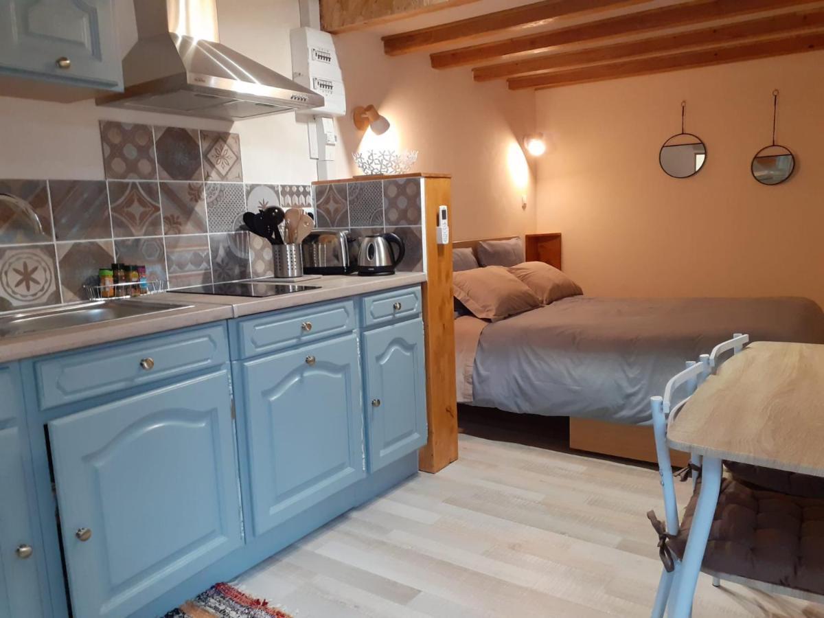 Studio Independant Dans Villa Neffies Luaran gambar