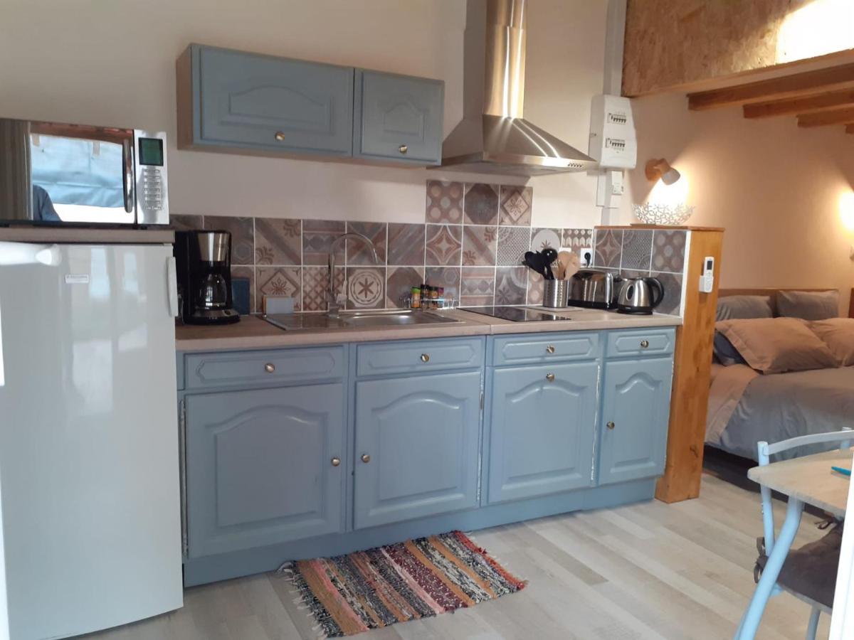 Studio Independant Dans Villa Neffies Luaran gambar